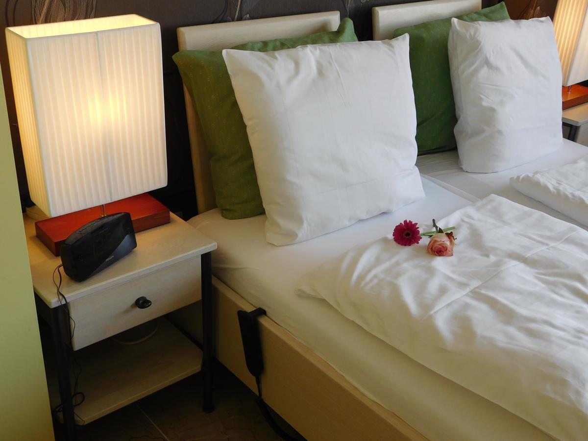 Hotel Golden Dragon Dessel Extérieur photo